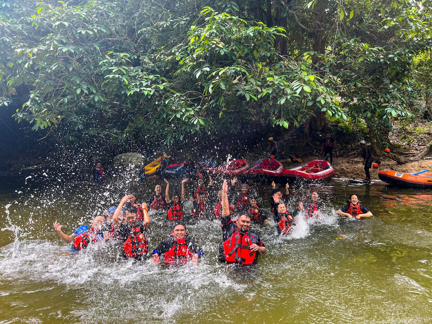 Deluxe Tent Bed & Breakfast - Gopeng Glamping Park (8 Pax WEEKDAYS ONLY)