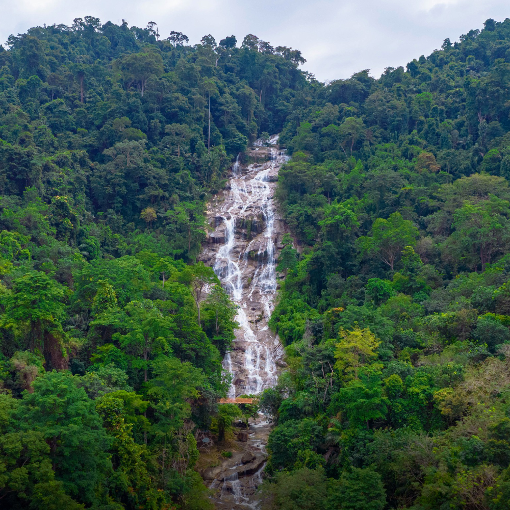 Lata Kinjang Waterfall, Chenderiang