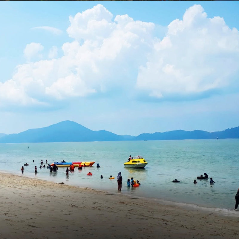 Senangin Bay Beach, Lumut